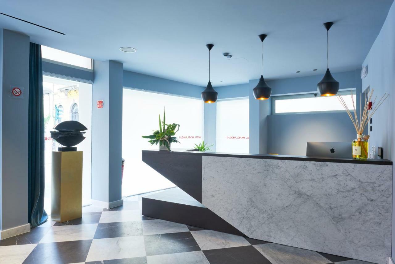 Hotel Michelangelo Карара Екстериор снимка